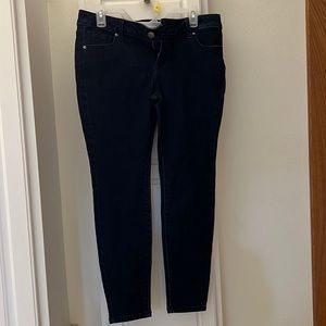 Laine Bryant deluxe fit size 14 women’s jeans